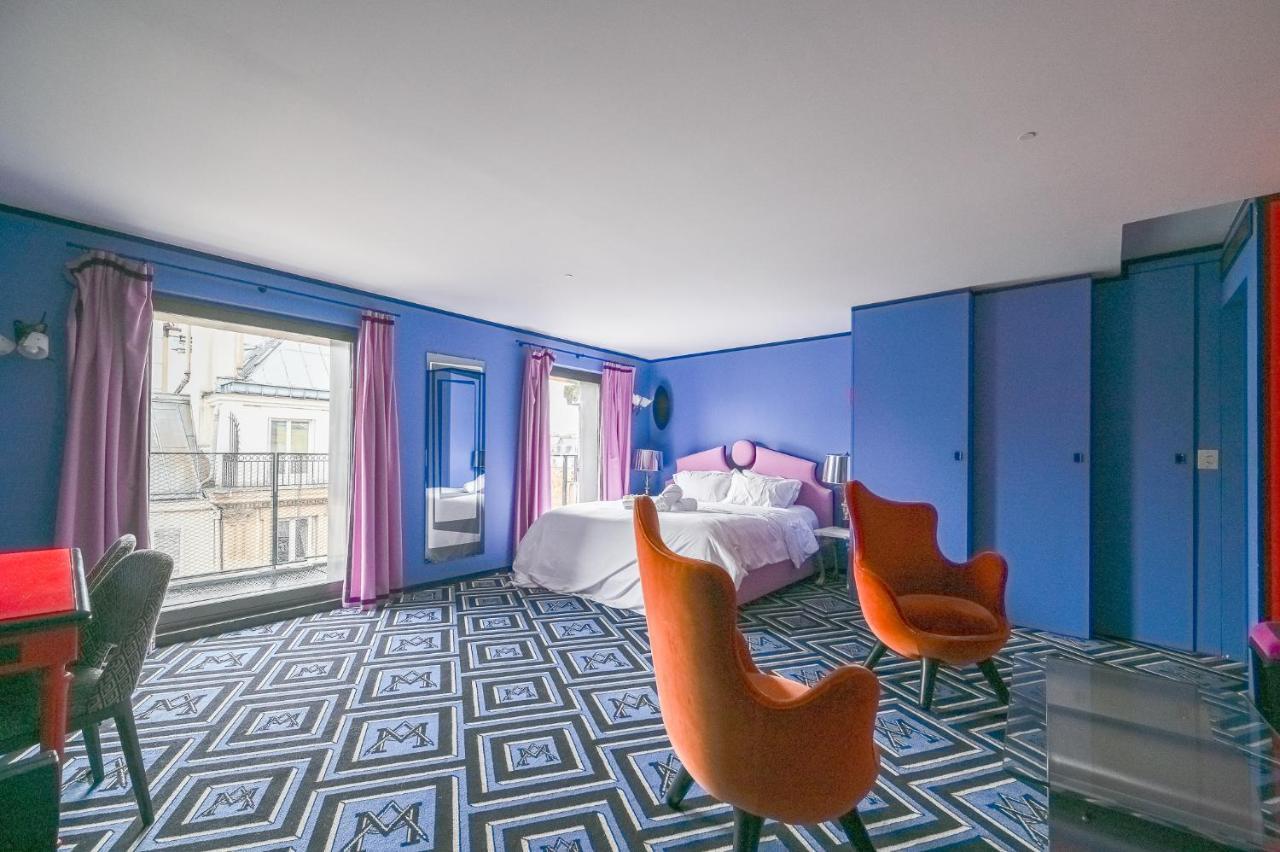 Place In Saint Germain Des Pres * Parijs